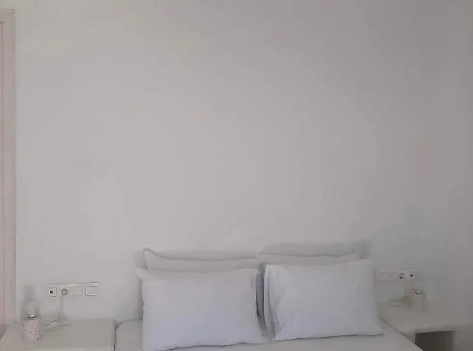 Villa Ariadne's Crown Luxury Astroconcept With Private Pools And Spas *