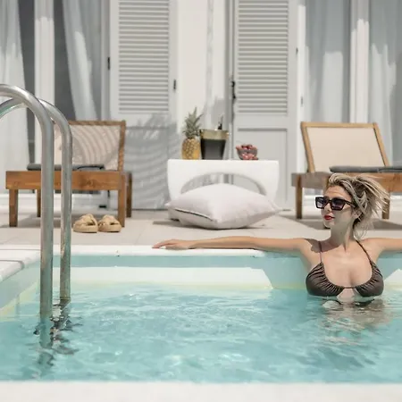 Βίλα Ariadne's Crown Luxury Astroconcept With Private Pools And Spas *