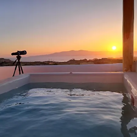 Ariadne's Crown Luxury Astroconcept With Private Pools And Spas 빌라 Vívlos