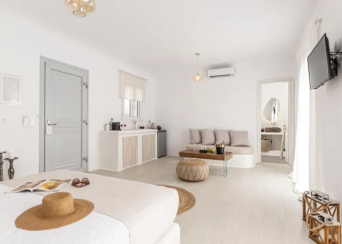 Villa Ariadne's Crown Luxury Astroconcept With Private Pools And Spas