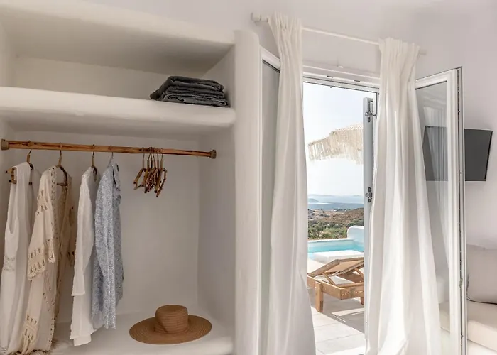 Villa Ariadne's Crown Luxury Astroconcept With Private Pools And Spas