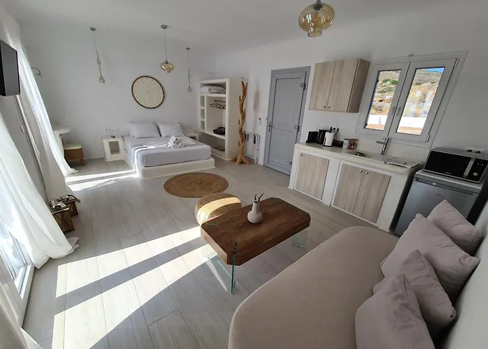 Ariadne's Crown Luxury Astroconcept With Private Pools And Spas Vivlos